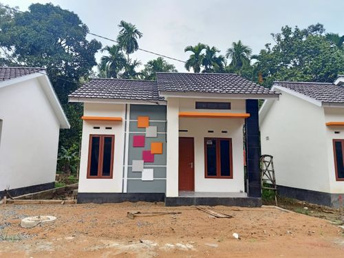 foto tampak rumah tipe 36 perumahan Grand Karya Residence