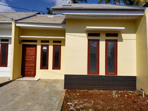 foto tampak rumah tipe 36/72 perumahan Griya Abadi
