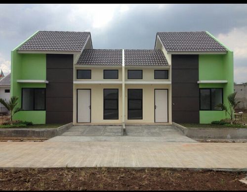foto tampak rumah tipe KOMERSIL perumahan Grand Laksana Residence