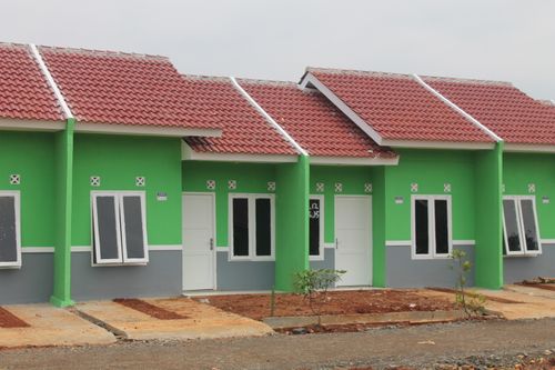 foto tampak rumah tipe Pakis 1 perumahan PESONA PRIMA CIKAHURIPAN 6