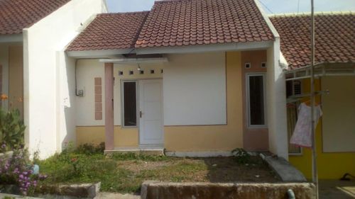 foto tampak rumah tipe 30/70 perumahan Perumahan Griya Argatama 