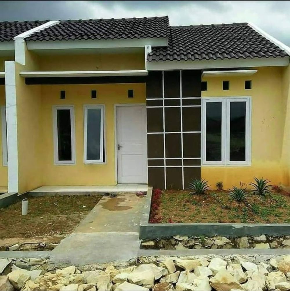 foto tampak rumah tipe 30/60 perumahan Griya arjuna kejuden