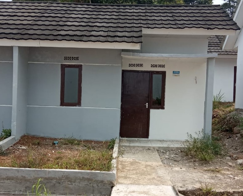 foto tampak rumah tipe 22/60 perumahan PURI LAVENDER 2