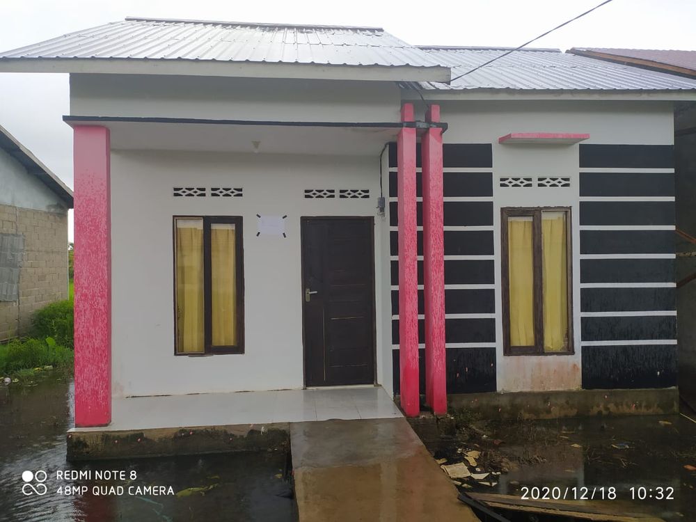 foto tampak rumah tipe 36 perumahan Mega Griya