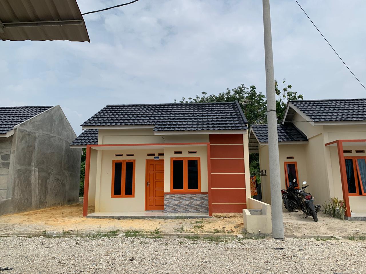 foto tampak rumah tipe 36/108 perumahan griya berkah pelangi
