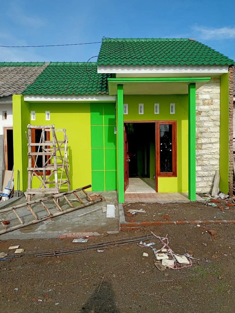 foto tampak rumah tipe 30/60 perumahan DELTA SAMBIRESIK PERMAI 3