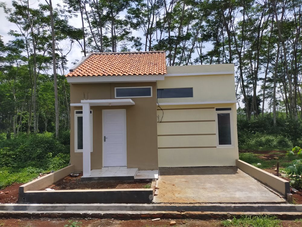 foto tampak rumah tipe 30 perumahan Perumahan Alam Pesona Lebo