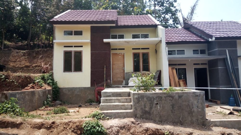foto tampak rumah tipe 36/72 perumahan FIRDAUS HILL