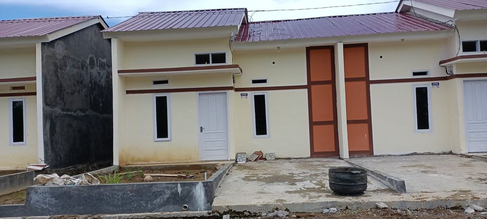 foto tampak rumah tipe 36/84 perumahan Griya Permata Korongana 2