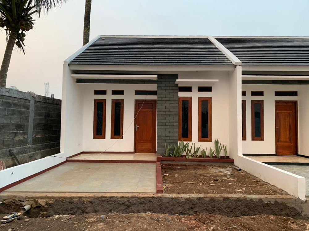 foto tampak rumah tipe 33/66 perumahan GRIYA KARANG TANJUNG