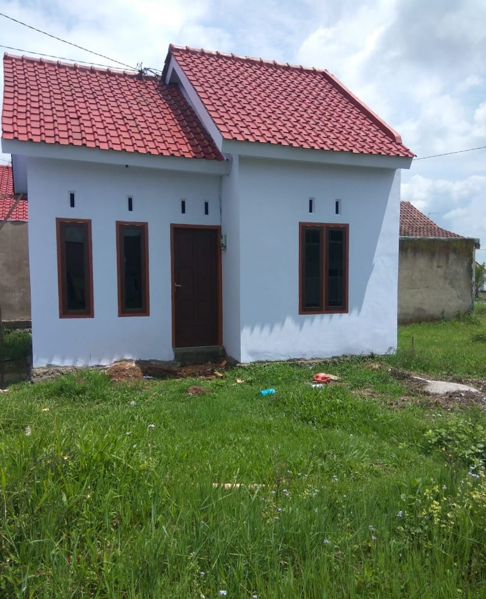 foto tampak rumah tipe 36/72 perumahan Puri Aliyan