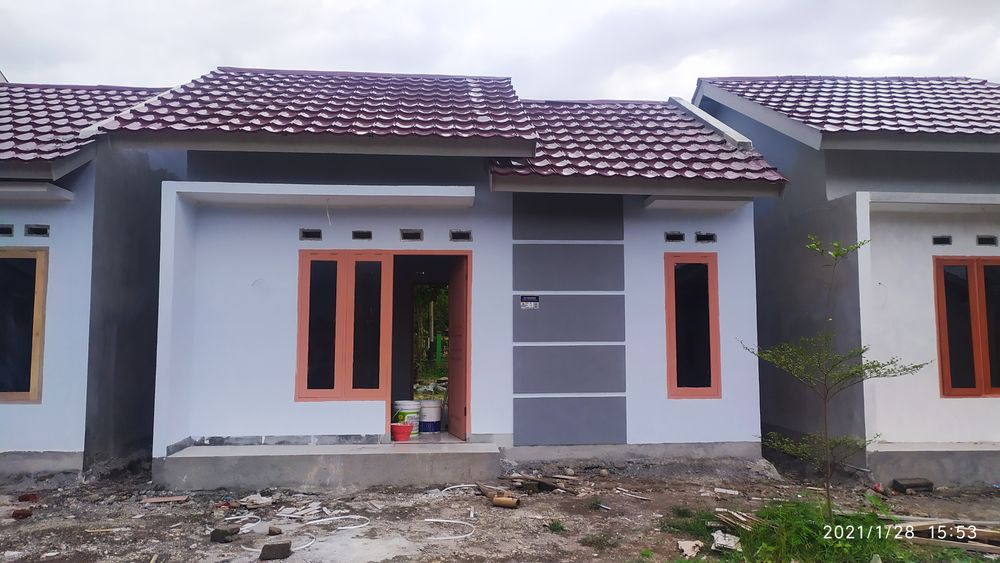 foto tampak rumah tipe subsudi perumahan MAHKOTA GRIYA ASRI