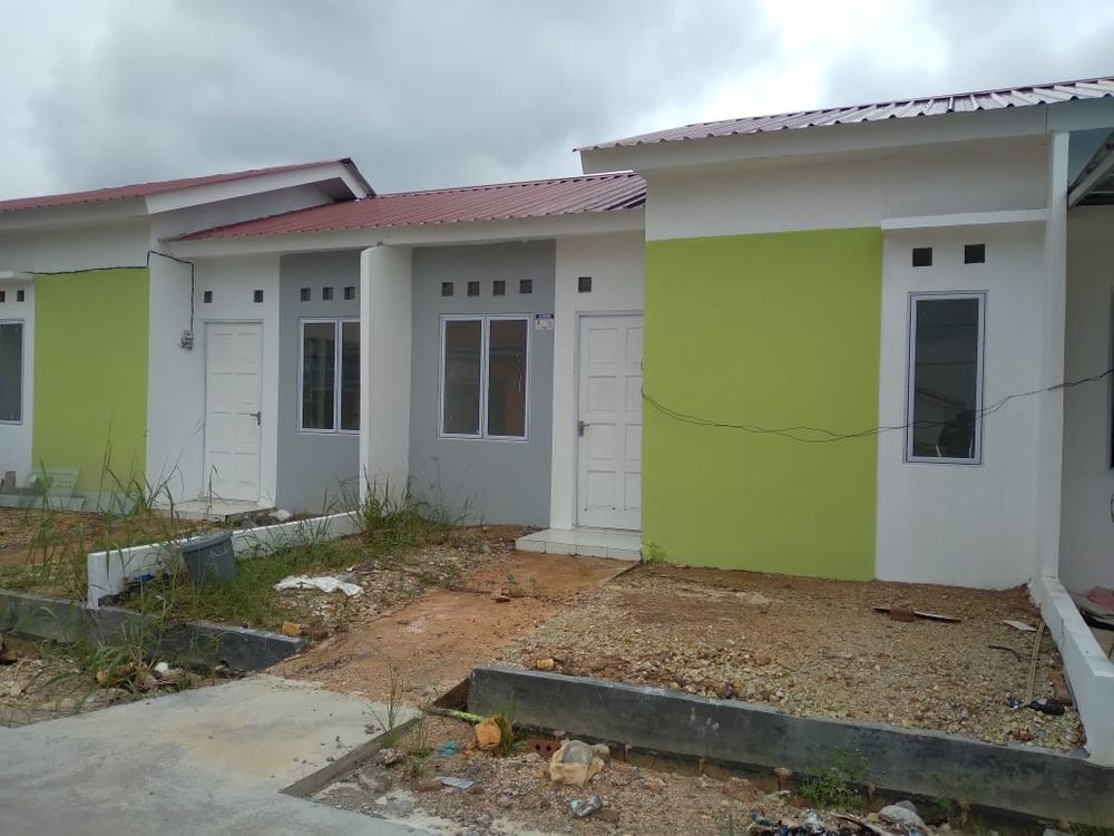 foto tampak rumah tipe 30/72 perumahan Renggali Sakura