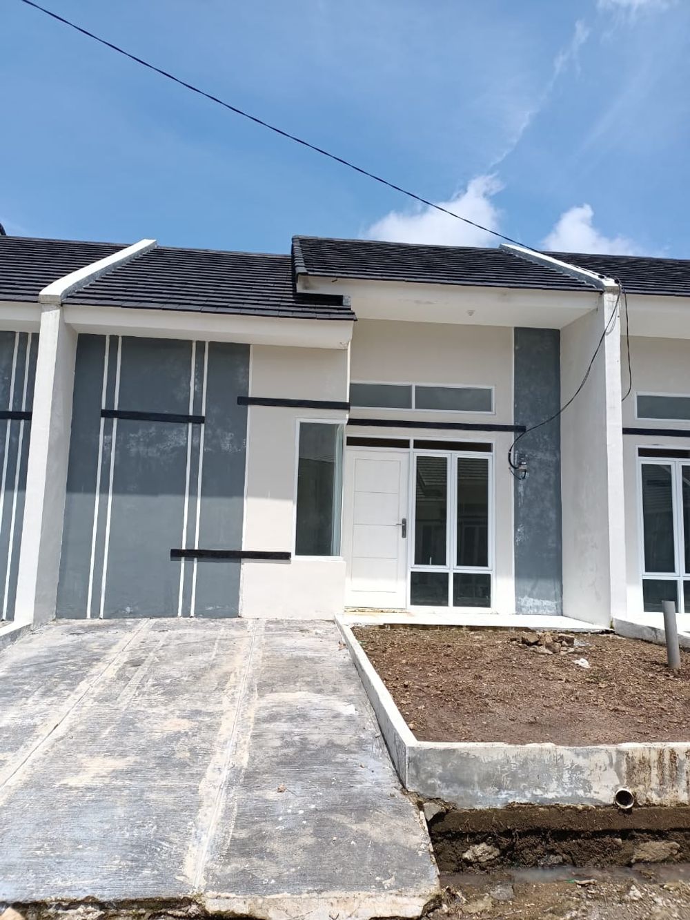 foto tampak rumah tipe 45/84 perumahan DALUNG MANDIRA