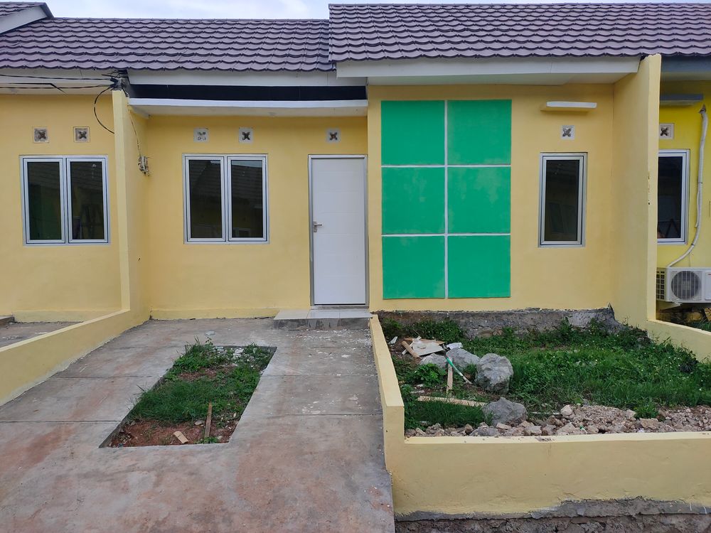 foto tampak rumah tipe Tahap 1 perumahan Grand Shafira