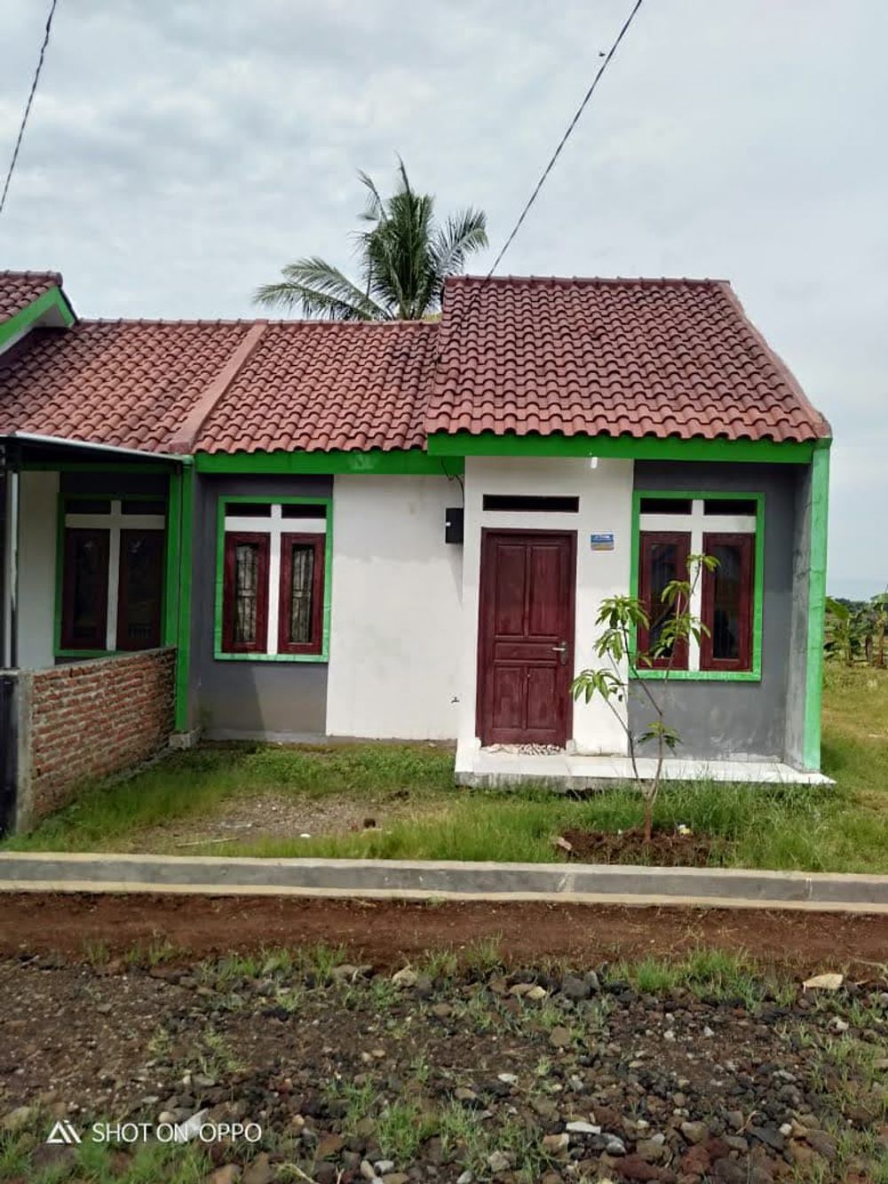 foto tampak rumah tipe 36/66 perumahan Bumi Cikondang