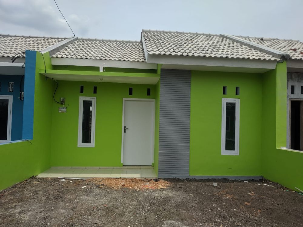 foto tampak rumah tipe 36/60 perumahan De'Kraton Pajarakan