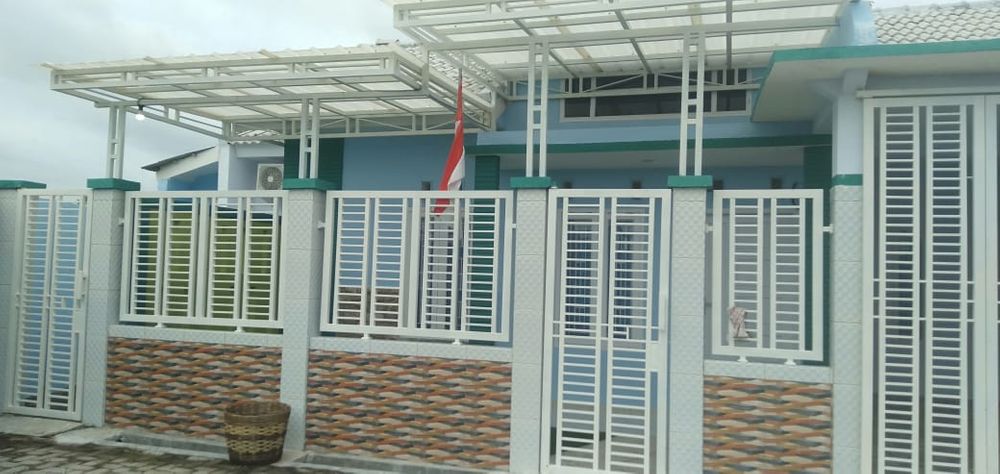 foto tampak rumah tipe 54/86 perumahan De'Kraton Pajarakan