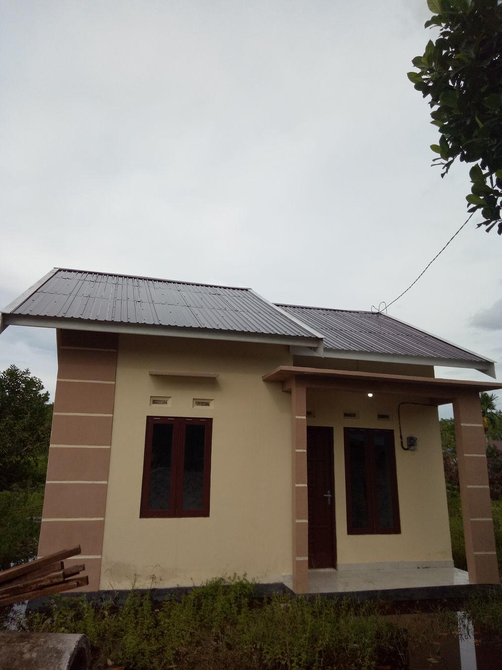 foto tampak rumah tipe 36 perumahan ALSON CITRA MANDIRI