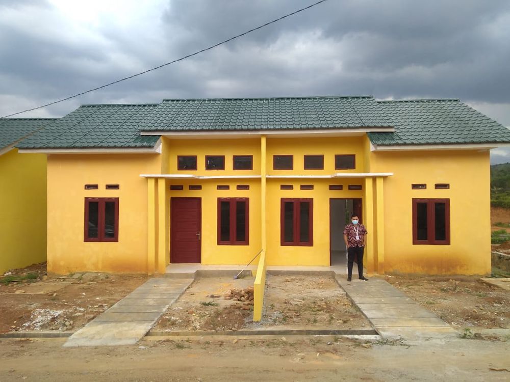 foto tampak rumah tipe RUMAH 36/104 perumahan Pesona Madina 