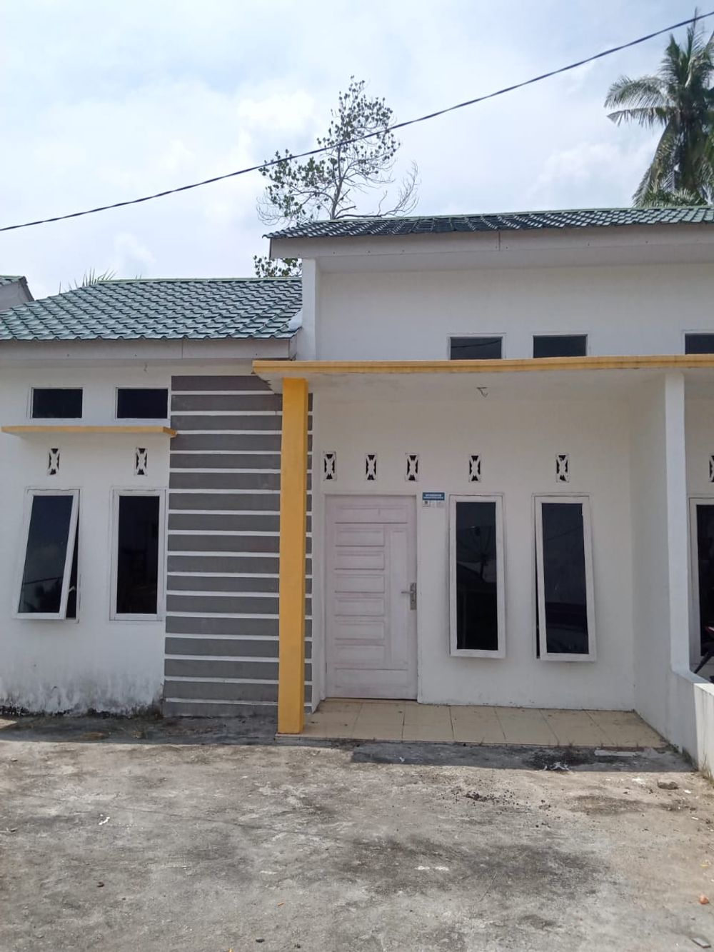 foto tampak rumah tipe 36/94 perumahan Citra Teratai Indah