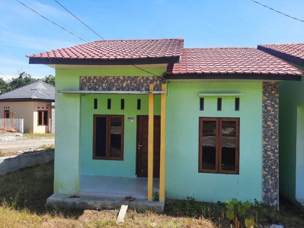 foto tampak rumah tipe 36/120 perumahan Air Tenang Residence