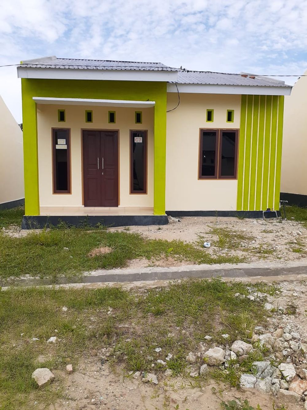 foto tampak rumah tipe 36 / BLOK C7 perumahan Griya Hutuo Permai