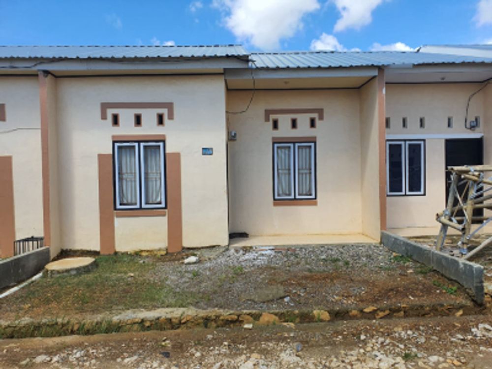 foto tampak rumah tipe subsidi perumahan Cendana Abadi Recidence