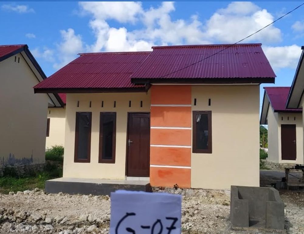 foto tampak rumah tipe T 36 perumahan Griya Mandouw Indah 1