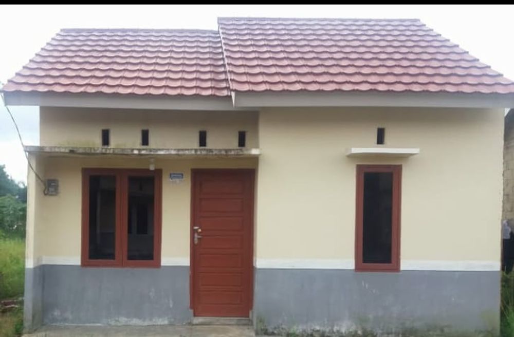 foto tampak rumah tipe komersil perumahan cahaya mutiara