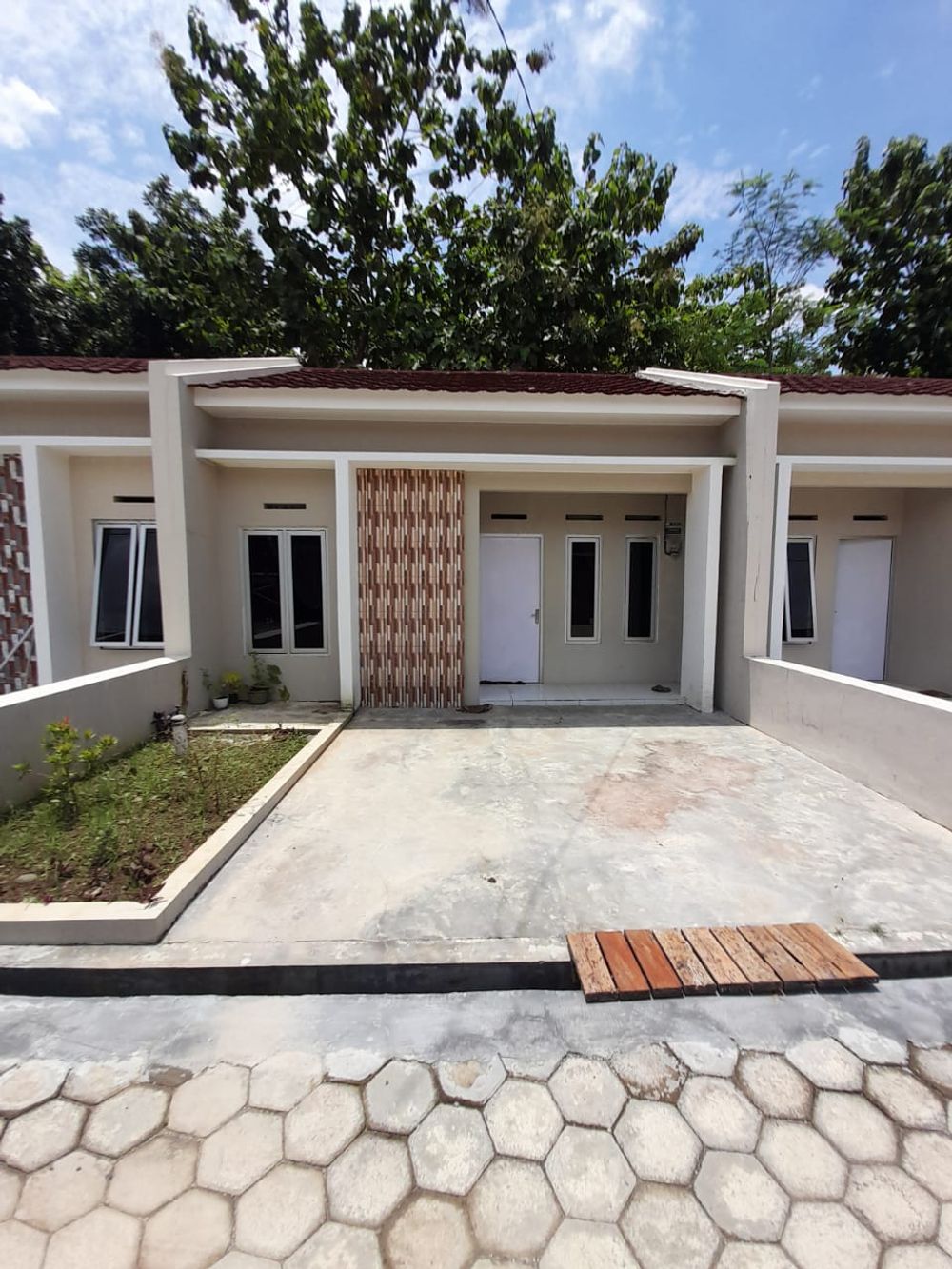 foto tampak rumah tipe Standar perumahan Toyareja