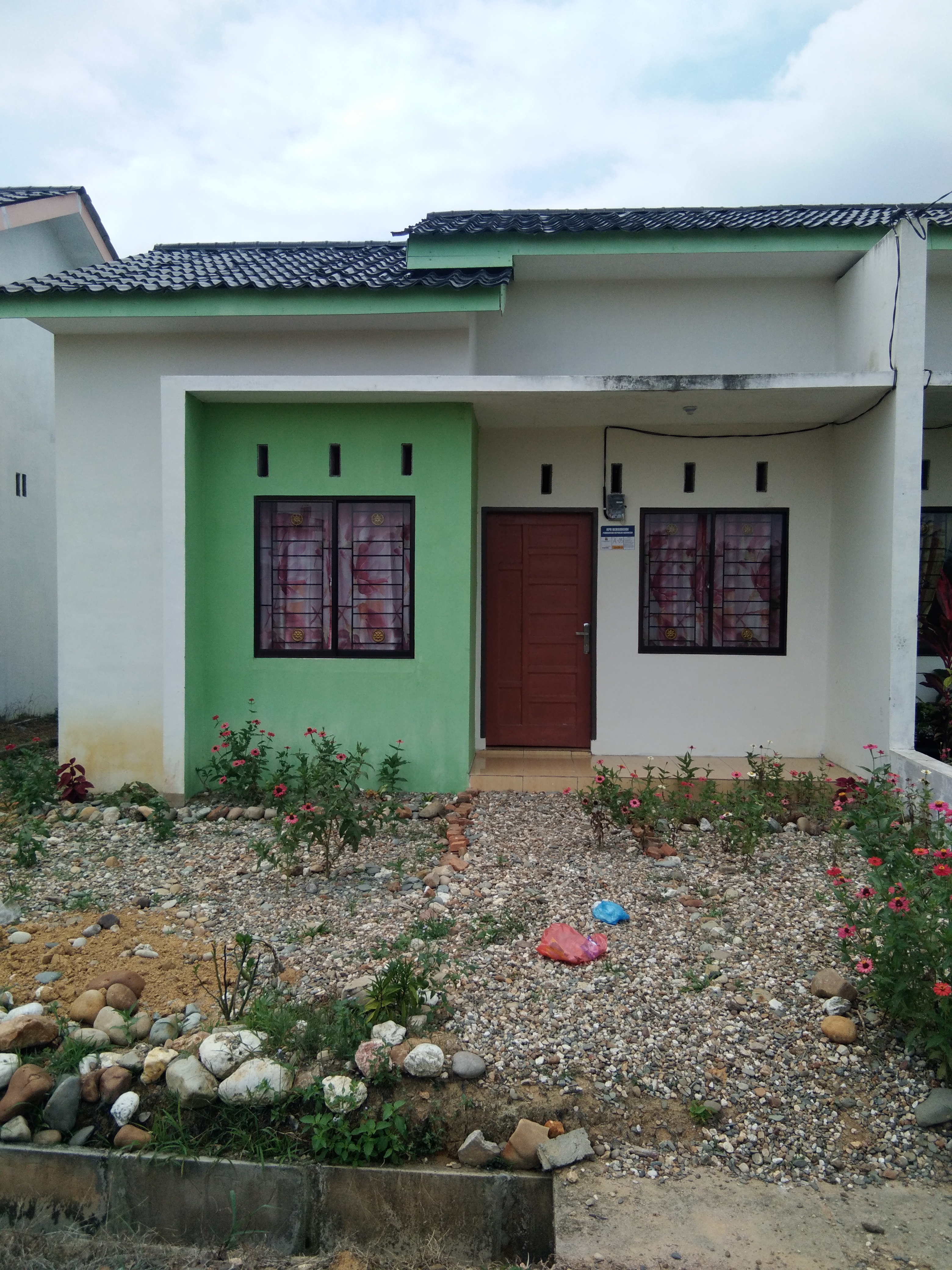 foto tampak rumah tipe 36 perumahan PERLAYUAN RESIDENCE INDAH