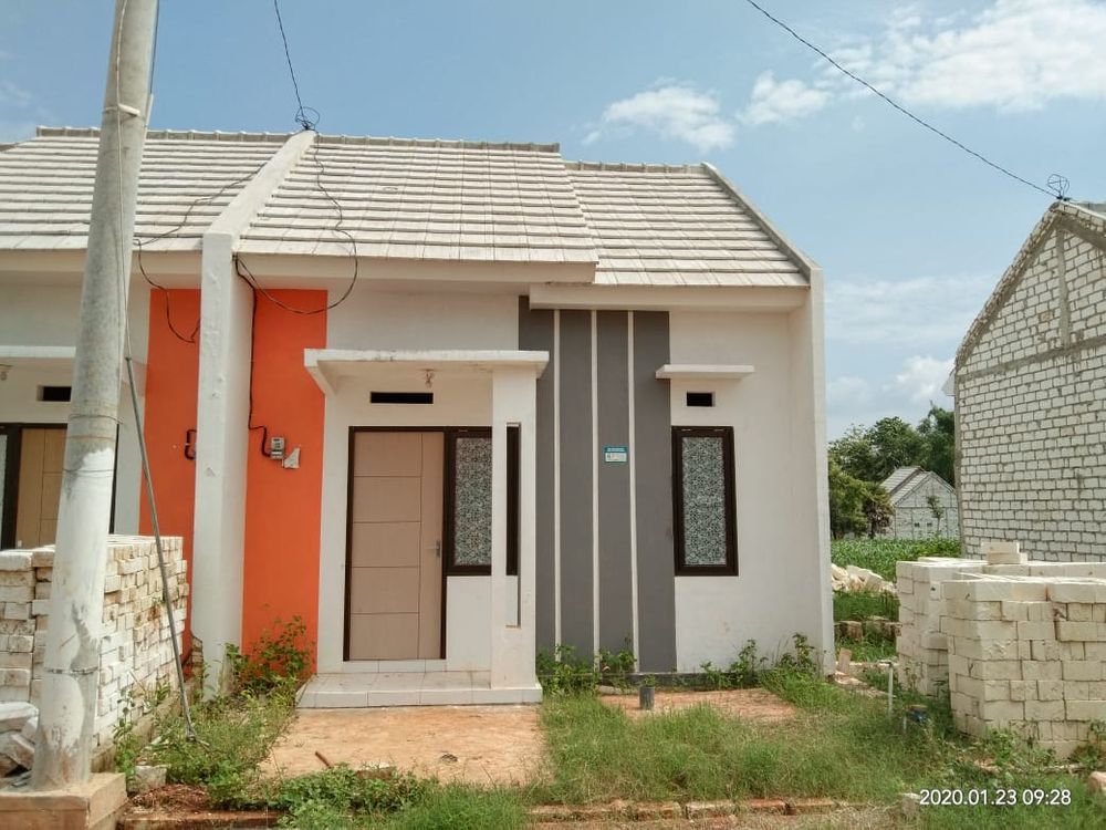 foto tampak rumah tipe 25/60 perumahan Griya Kiring Indah