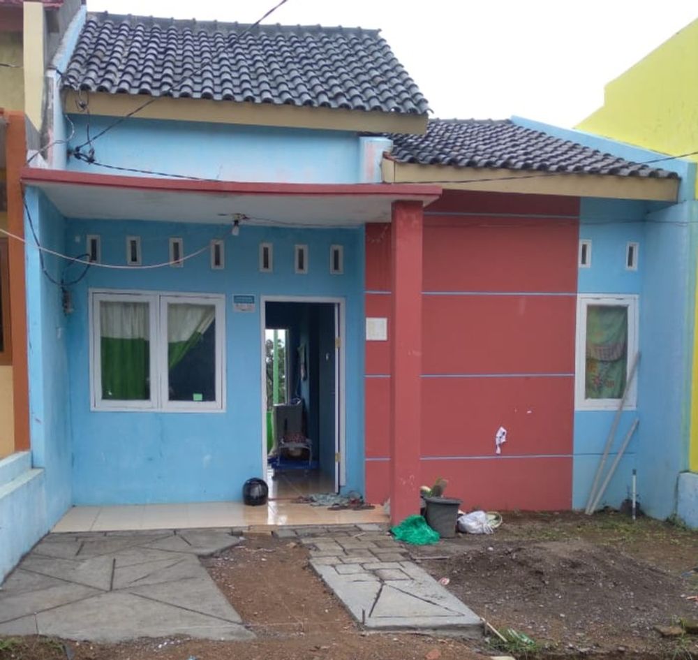 foto tampak rumah tipe B perumahan Ndalem Puri Asri