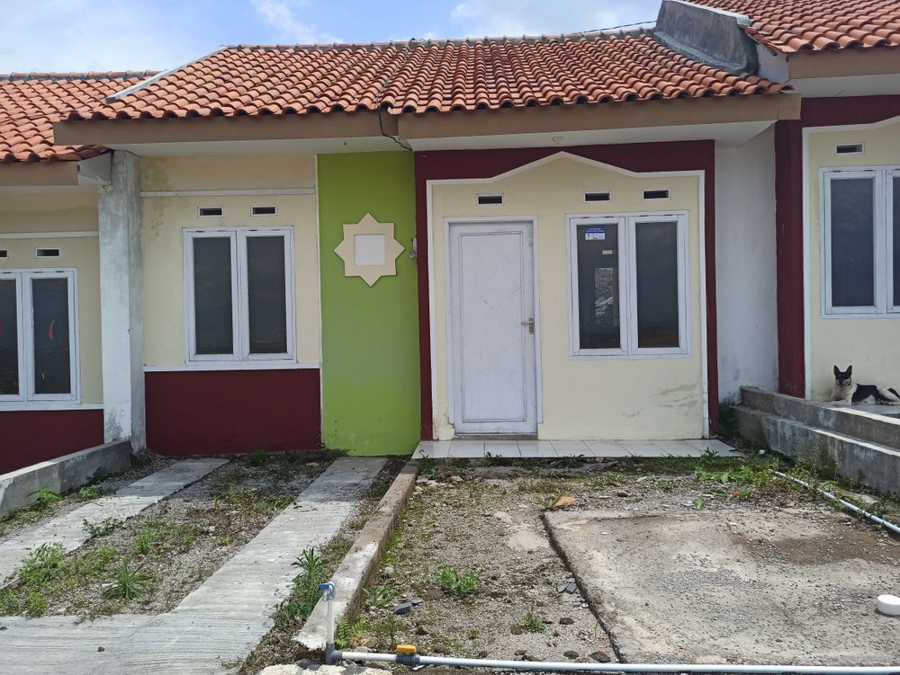 foto tampak rumah tipe MADINAH perumahan Lembur Tauhid Madani