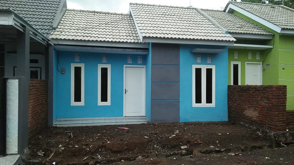 foto tampak rumah tipe 36/72 perumahan PERUM ADI MAS DIPONEGORO