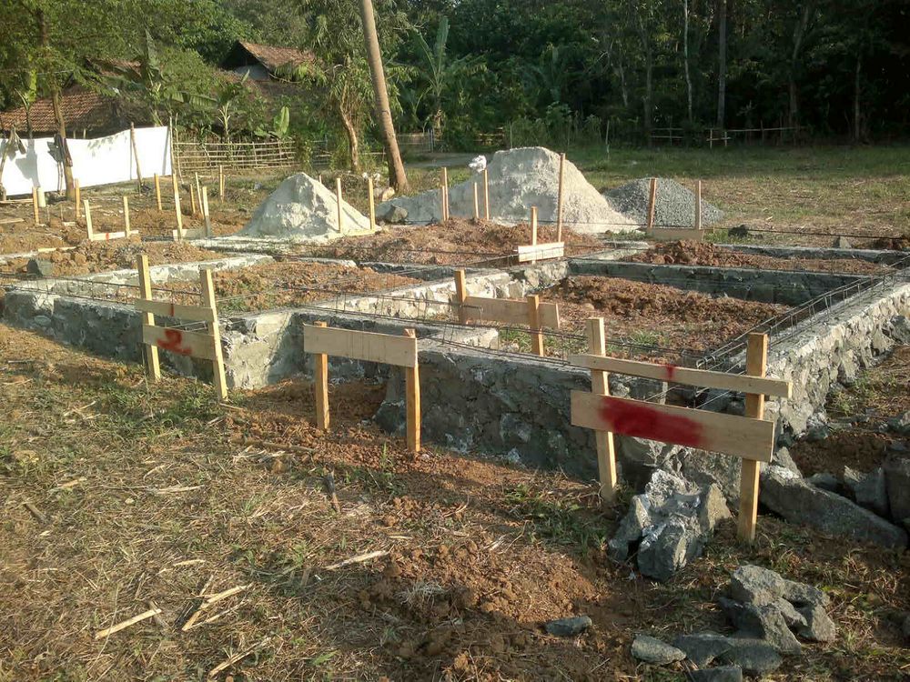 foto tampak rumah tipe 36/60 perumahan Taman Anyelir