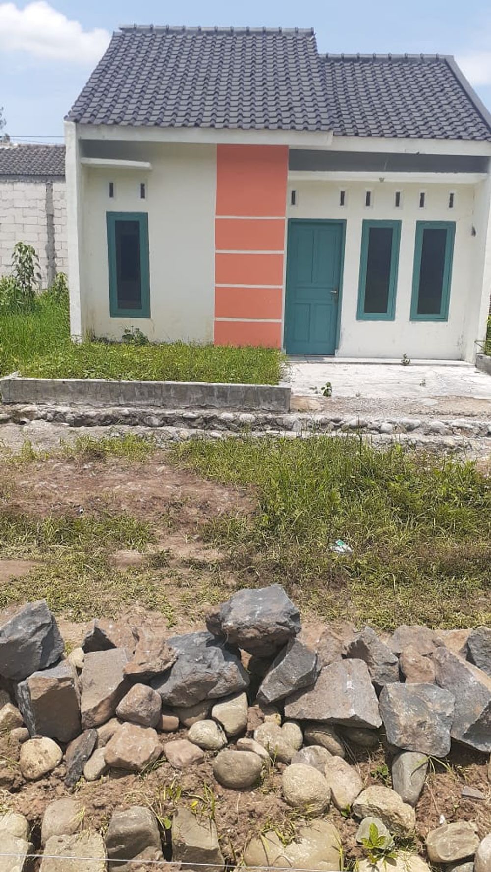 foto tampak rumah tipe 36 / 72 perumahan BUMI PANGEBATAN ASRI