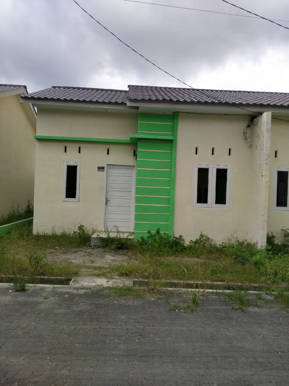 foto tampak rumah tipe 36 perumahan Gumit City
