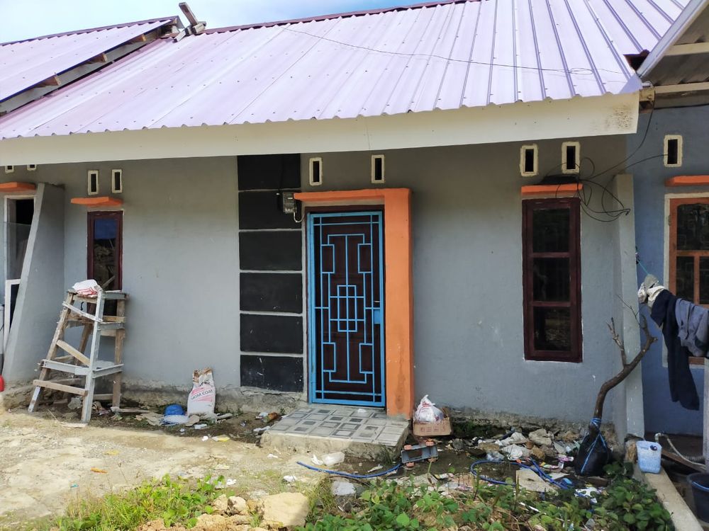 foto tampak rumah tipe 36 perumahan BUKIT WISATA KAREMA