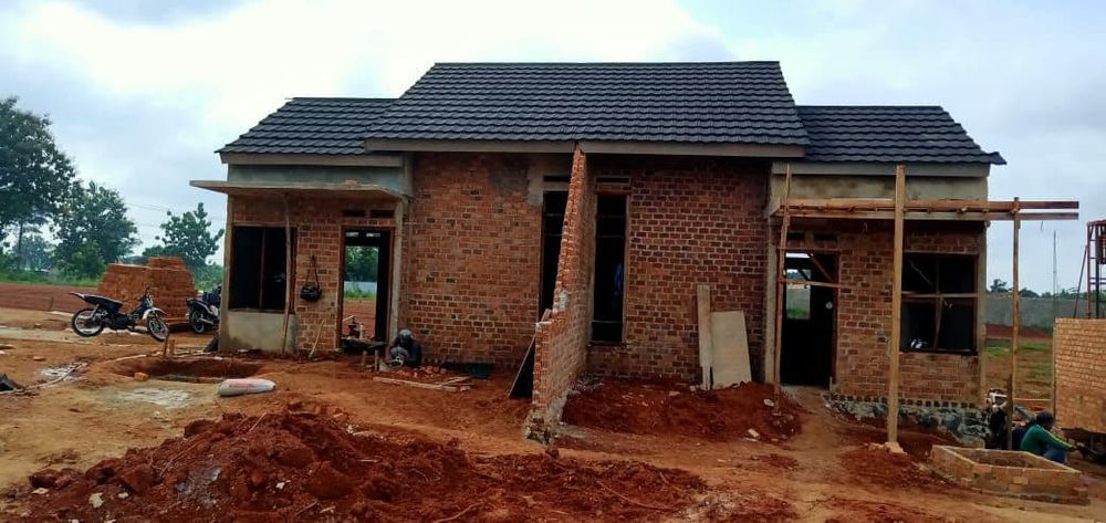 foto tampak rumah tipe 36/90 perumahan MATRIX EMPIRE