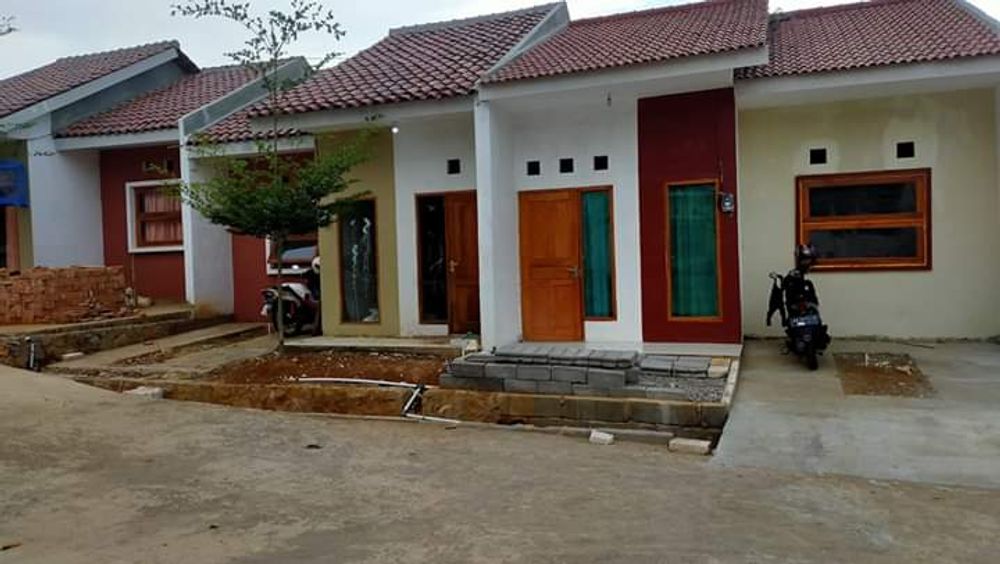 foto tampak rumah tipe 36/66 perumahan griya bulusulur