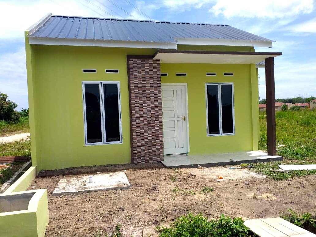 foto tampak rumah tipe 36 perumahan Riantama Asri 3