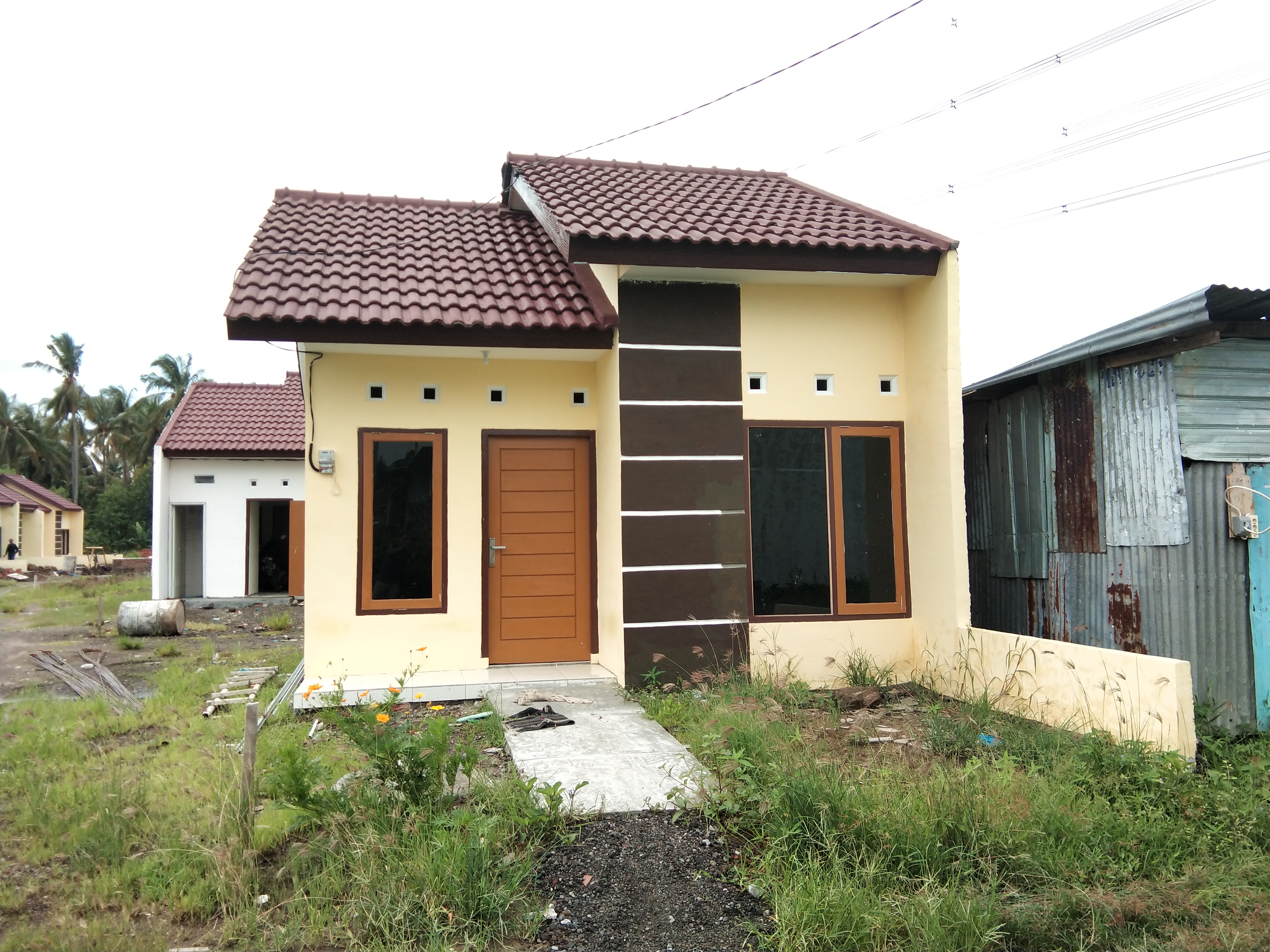 foto tampak rumah tipe 27/65 perumahan Nuansa Bangetayu Asri