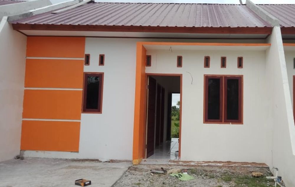 foto tampak rumah tipe 36/78 perumahan BUMI PLASEM KALUKKU