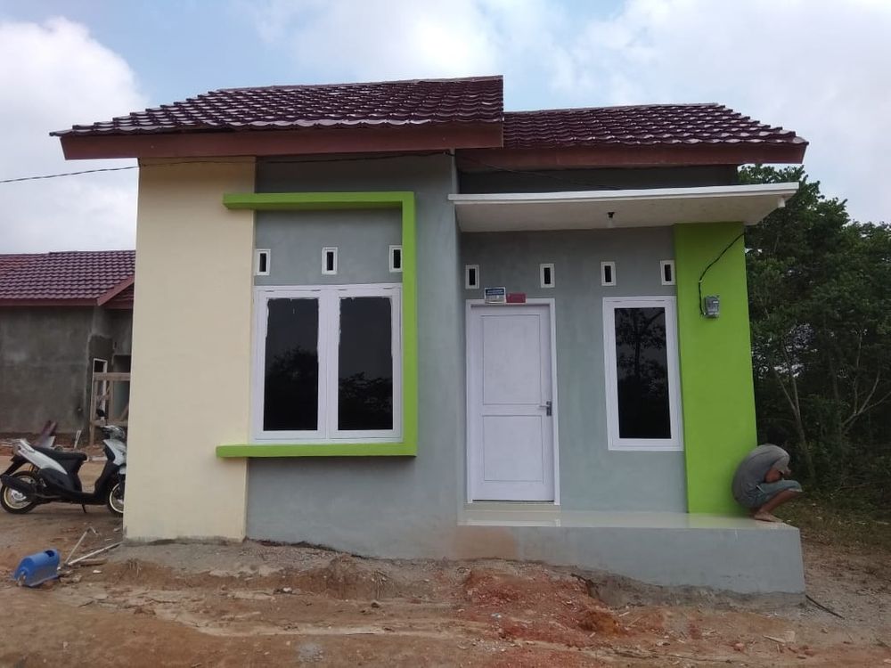 foto tampak rumah tipe 36/120 perumahan Pondok Berlian Indah