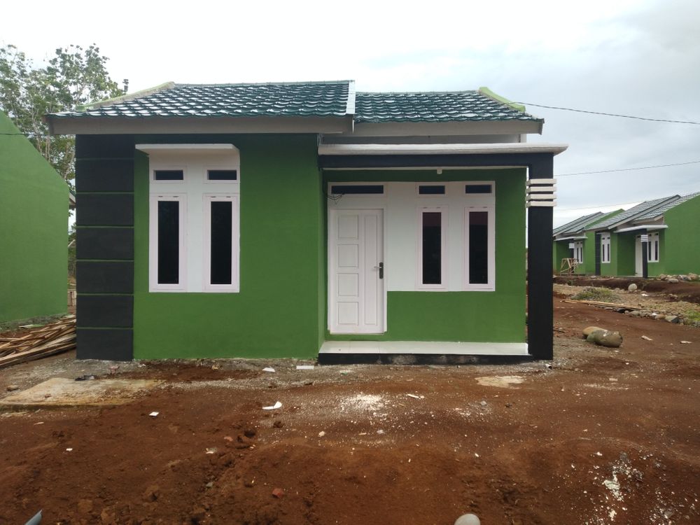 foto tampak rumah tipe 36/120 perumahan Gunung Selan Permai