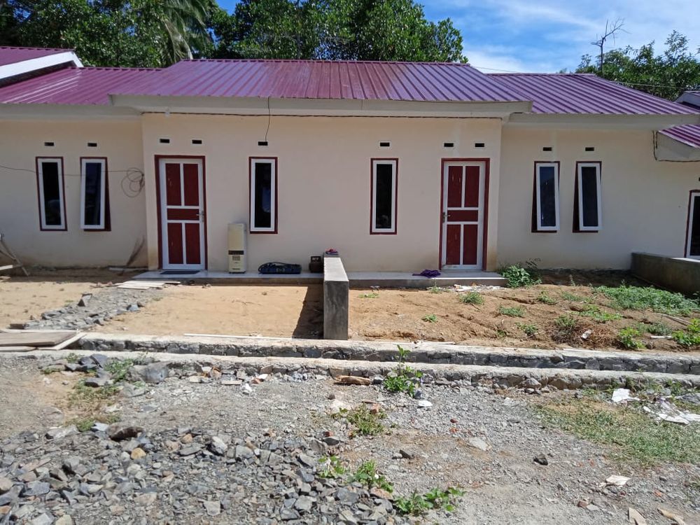 foto tampak rumah tipe 36/72 perumahan Adiwa Residence