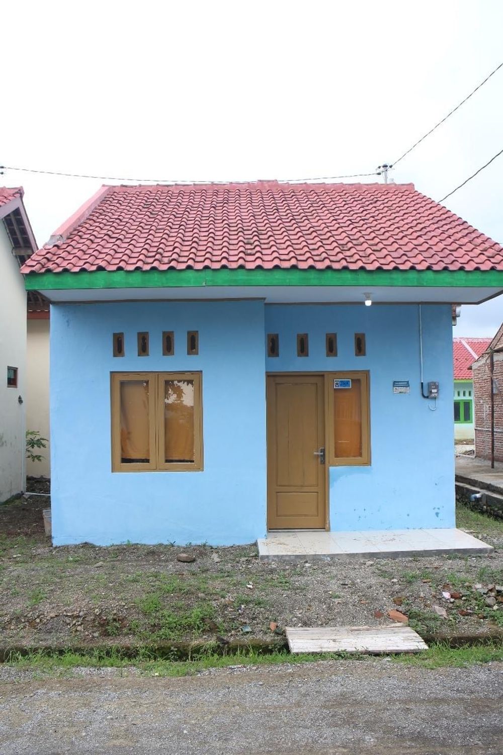 foto tampak rumah tipe 28 perumahan GRIYA BOJONG ASRI