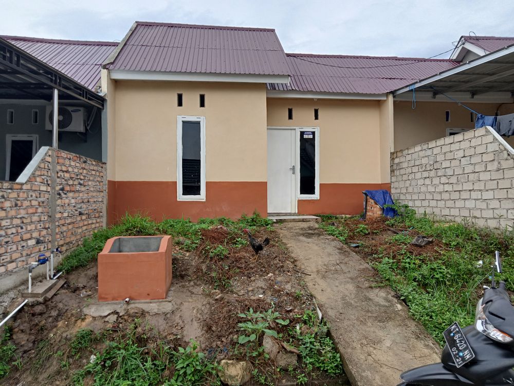 foto tampak rumah tipe 22 perumahan LOA JANAN INDAH II